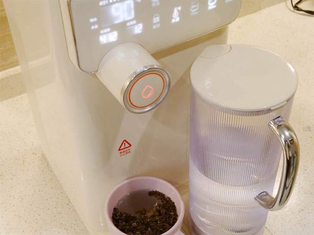 告別水質(zhì)煩惱，盡享健康生活——九陽臺式凈飲機(jī)濾芯，3年免更換，富含天然鍶元素